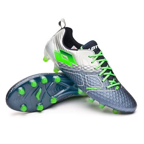 Adults Lotto Football Boots Laceless .